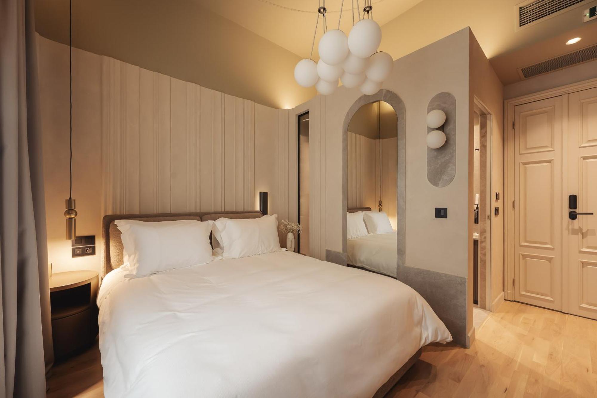 Zenith Premium Suites Thessaloníki Rum bild