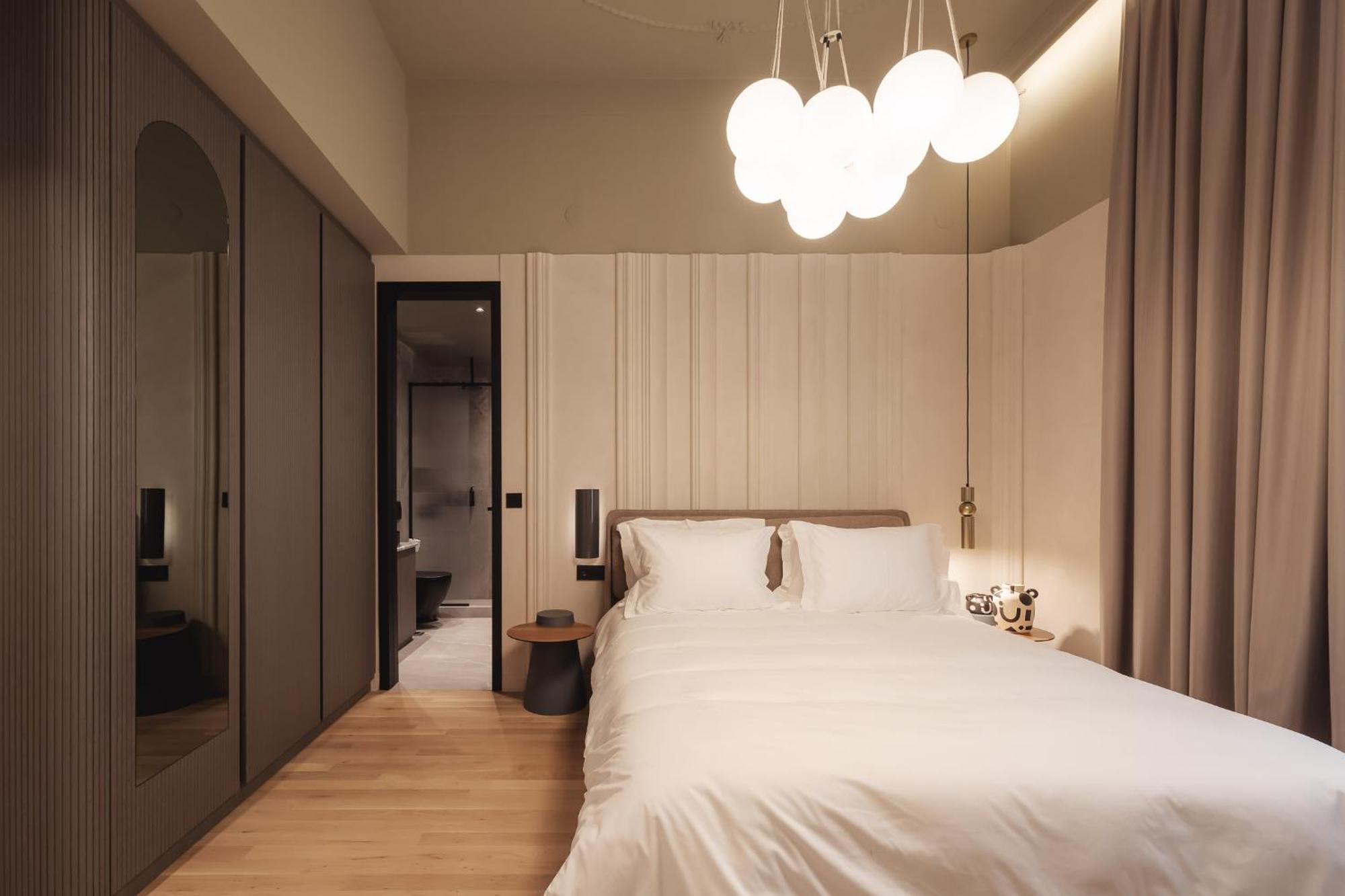 Zenith Premium Suites Thessaloníki Rum bild